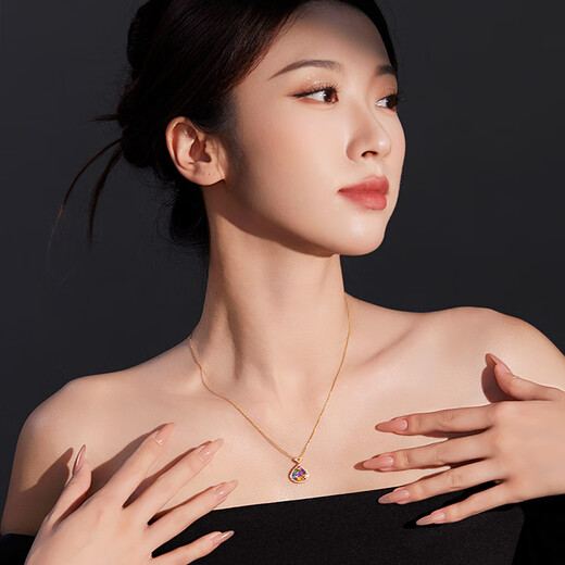 Yi Cai Cai Bao Necklace Women's 18k Gold Sapphire Pendant Gift for Girlfriend and Wife Birthday Gift Birthday Gift for Girlfriend 1 Carat Pendant (Including 18k Gold Chain)/Pre-sale
