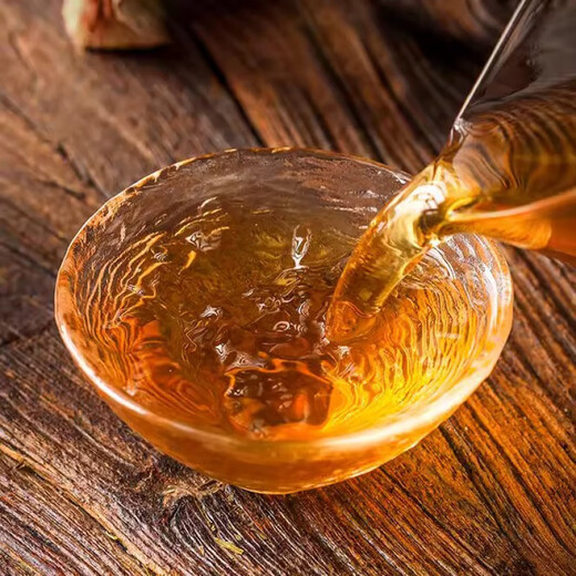 Fuding White Tea 2018 Old Shoumei Small Square Pieces Old White Tea Cake Authentic Small Cake Tea Gift Box 180g One Piece Fuding White Tea 2018 Old Shoumei Small Square Pieces Old White Tea Cake Authentic Small Cake Tea Gift Box 180g One Piece