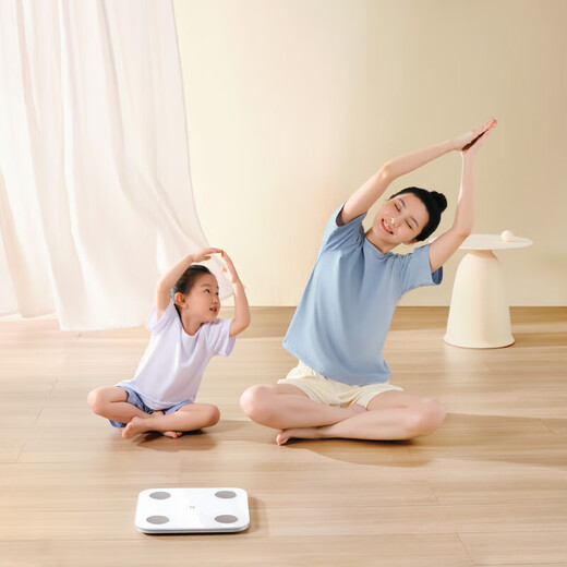 Xiaomi Mijia Échelle de graisse corporelle intelligente S400 Smart Electronic Scale Dual-Frequency Impédance électrique Mesure de la fréquence cardiaque Détection de la fréquence cardiaque 25 Indices de santé Échelle de poids de la maison Forme de haute précision et réduction des graisses Mijia Échelle de poids S400