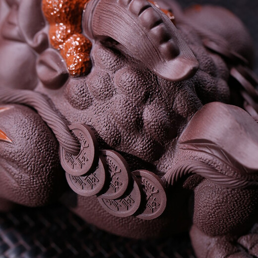 Zilaishun purple sand tea pet ornaments biting coins golden toad large can support the family kung fu tea set good luck in the head good luck in the head