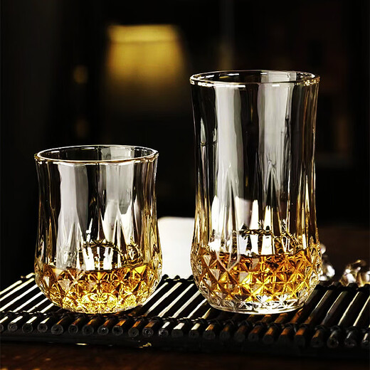 Flevinz glass European style wine glass whiskey glass personalized wineware water cup drink cup tea cup household glass cup 6 high diamond cups (transparent) + cup brush 300ml