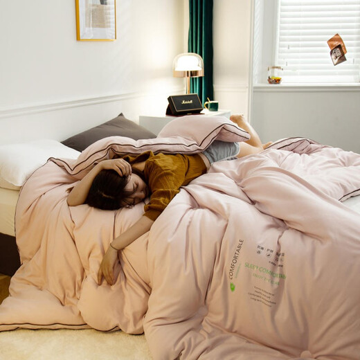 Arctic velvet quilt soy fiber quilt winter quilt thickened spring and autumn quilt core four seasons universal single cotton quilt mother quilt coupling powder 200*230cm9.8Jin Jin equals 0.5kg Arctic velvet quilt soy fiber quilt winter quilt thickened spring and autumn quilt core four seasons universal single cotton quilt mother quilt coupling powder 200*230cm9.8Jin Jin equals 0.5kg