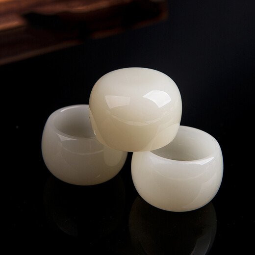 Tianxia Yujia Jade Xiaoyao Pot and Wine Glass Set White Wine Pot and White Wine Cup Crafts Ornaments Customer Gift Gift Box Xiaoyao Pot + Four Wine Tasting Glasses Set