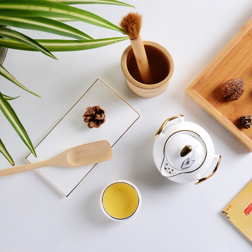 Ruijiu leisurely one pot and one cup bone china tea set Kung Fu tea set gold painted ceramic teapot tea cup saucer ink shrimp tea set three-piece set