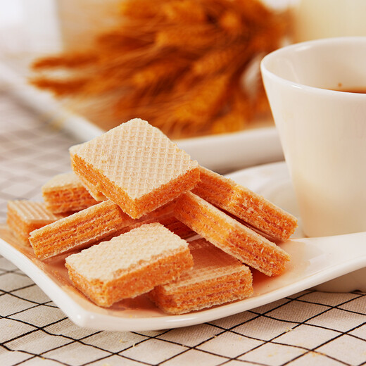 Richeese (Richeese) Indonesian imported wafer biscuit cheese flavor 300g/can Casual snacks Mid-Autumn snacks gifts