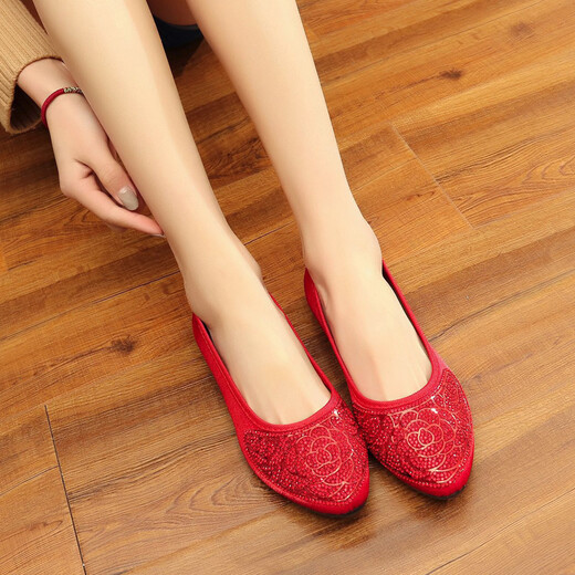 
P.I.R Comfortable Work Shoes Cloth Shoes Non-Slip Soft Sole Mother Shoes Fashion Women's Shoes Casual Flat Sole Glossy Diamond Women's Single Shoes Light Color TS9711 34 Standard Number