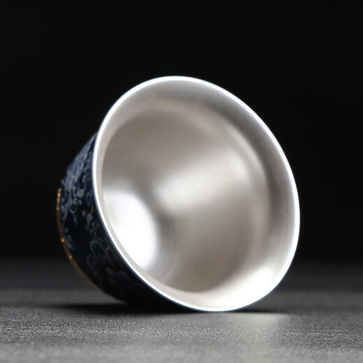 Beautiful and high-quality silver tea cup liner sterling silver tea set 999 silver cup tea cup handmade kung fu ceramic gilt silver master cup gift gilt silver-Danxiang floating anti-mouth tea cup 55ml