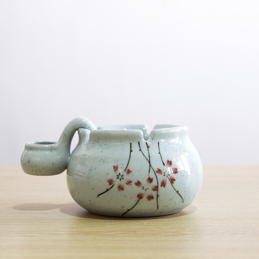 Japanese style farewell to the remaining smoke of the four seasons, underglaze color ashtray, blue and white ceramic with sink ashtray pipe ashtray personality retro creative fashion ashtray gift small wintersweet ashtray (15*11*7) single