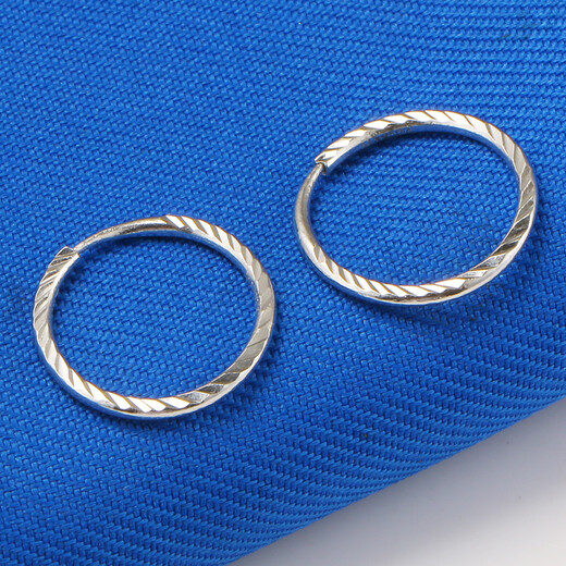 Qianying Jewelry Platinum Earrings Pt950 Platinum Earrings Men's and Women's Earrings Earrings Earrings Small Circles Small Circles Patterned Flowers Gypsophila. Single Price One Piece. Weight Approximately 0.46-0.7g