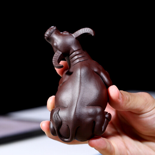 Xiyin Tao Mansion Yixing Zisha tea pet master Chen Hongjun's all-handmade zodiac cow tea pet tea play tea table can raise the bullish spirit---Handmade works of Chen Hongjun