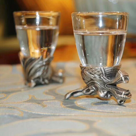 12 zodiac wine glasses and wine utensils & gifts for elders, leaders, friends, husbands, teachers, birthdays, customer gifts, customized father’s Dragon Boat Festival, Mid-Autumn Festival, teachers, New Year and Spring Festival company corporate gifts, 12 zodiac cups & wine dividers, customized paper gift boxes (tin color)