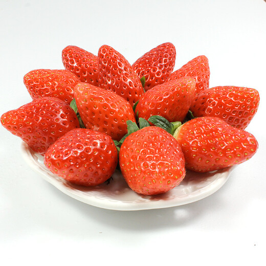 京鲜生 山东章姬奶油草莓 300g装 新鲜水果