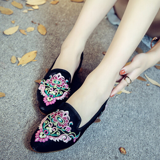 Yonghechun alter Peking -Stoffschuhe Mode Frauenschuhe Alte Stil gestickte Schuhe Ethnische Style Hanfu Schuhe bequem