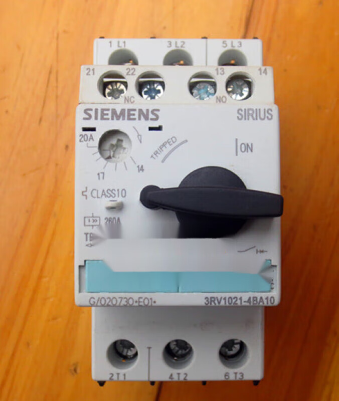 Motor circuit breaker 3RV1021-4AA10/1HA10/1AA10/1BA10/1 3RV1021-1DA10 2.2-3.2A