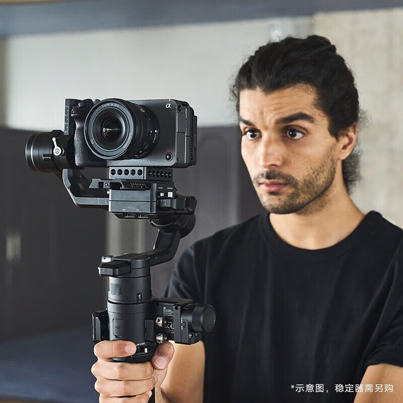 Sony (SONY) ILME-FX30 camera 4K high-definition digital camera fx30b professional shooting movie camera live broadcast travel portable handheld video recorder FX30B single body + 120G Zhiyu CFA Package 2 One-year accident insurance + 256G card + tripod