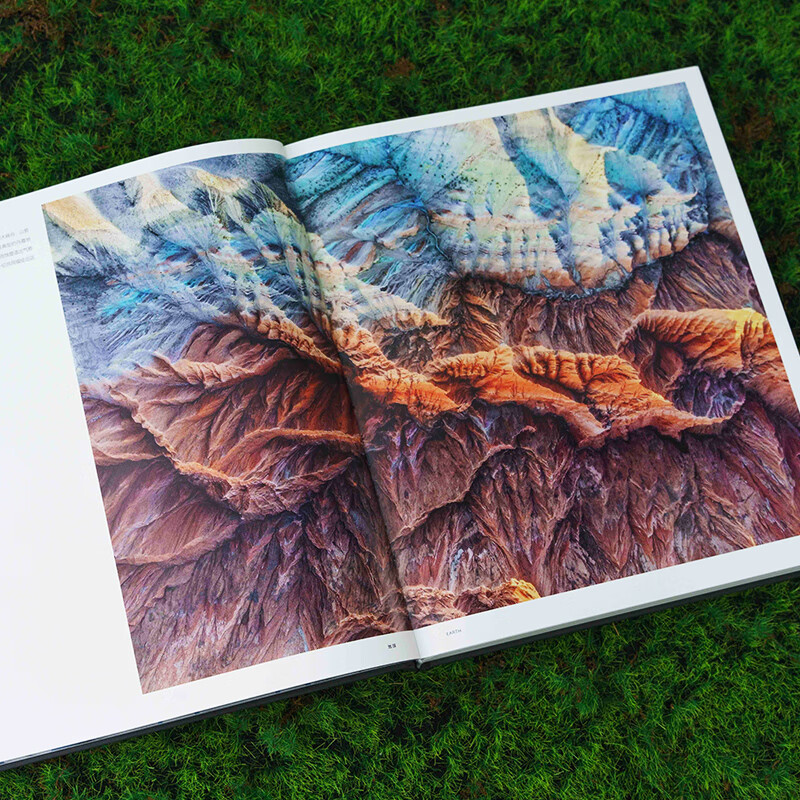 China National Geographic Born Wild Natural Landscape Wildlife Macro Observation Photography Album