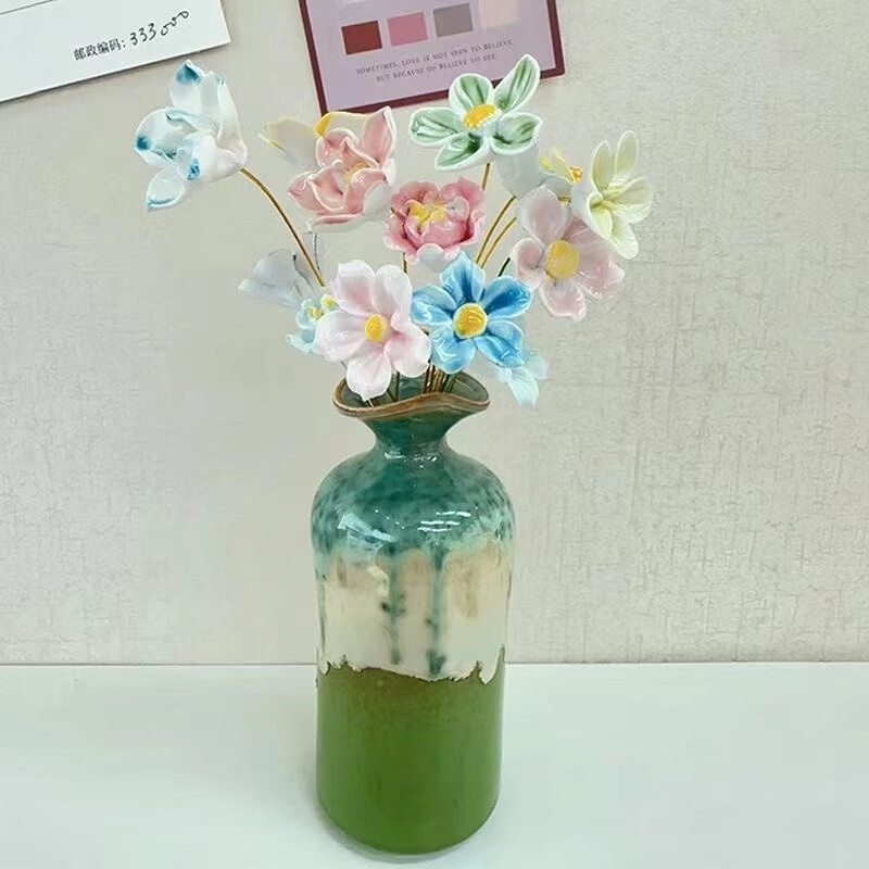 Jingdezhen handmade ceramic flower belt vase hand pinched ceramic flowers pure handmade simulation of immortal flowers 1 small vase does not include flowers