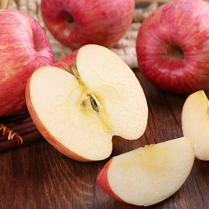 Luochuan Apple, Shaanxi Yan'an Luochuan Red Fuji Apple, 25-year new fruit, seasonal apple fruit gift box, direct delivery from the origin, selected extra large fruits, net weight 8.5 catties (single fruit 250+), about 15-18 pieces