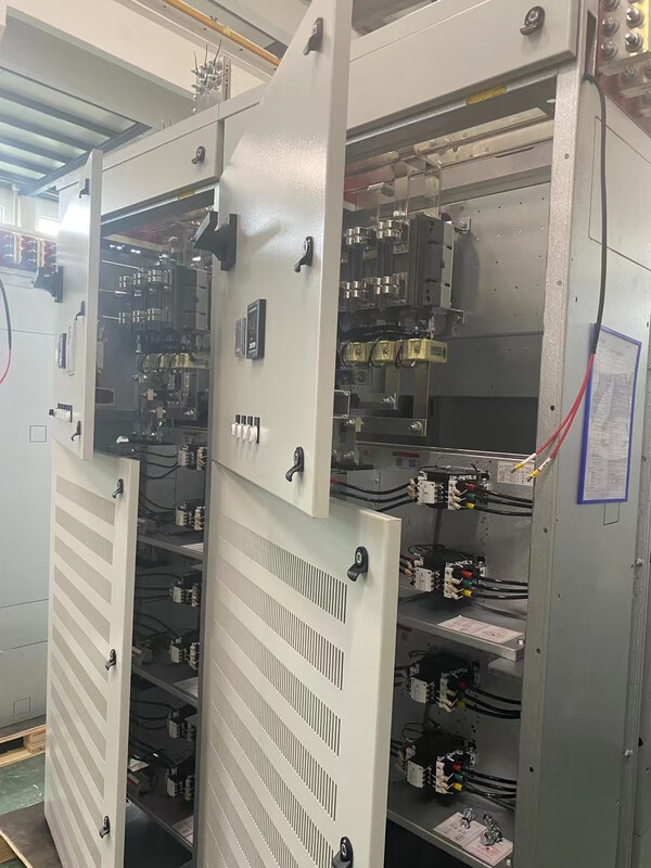 Huili's custom factory direct-selling card-type open-type current transformer opens low-voltage current transformer AKH0.66K24K36. Please consult customer service for specific model details.