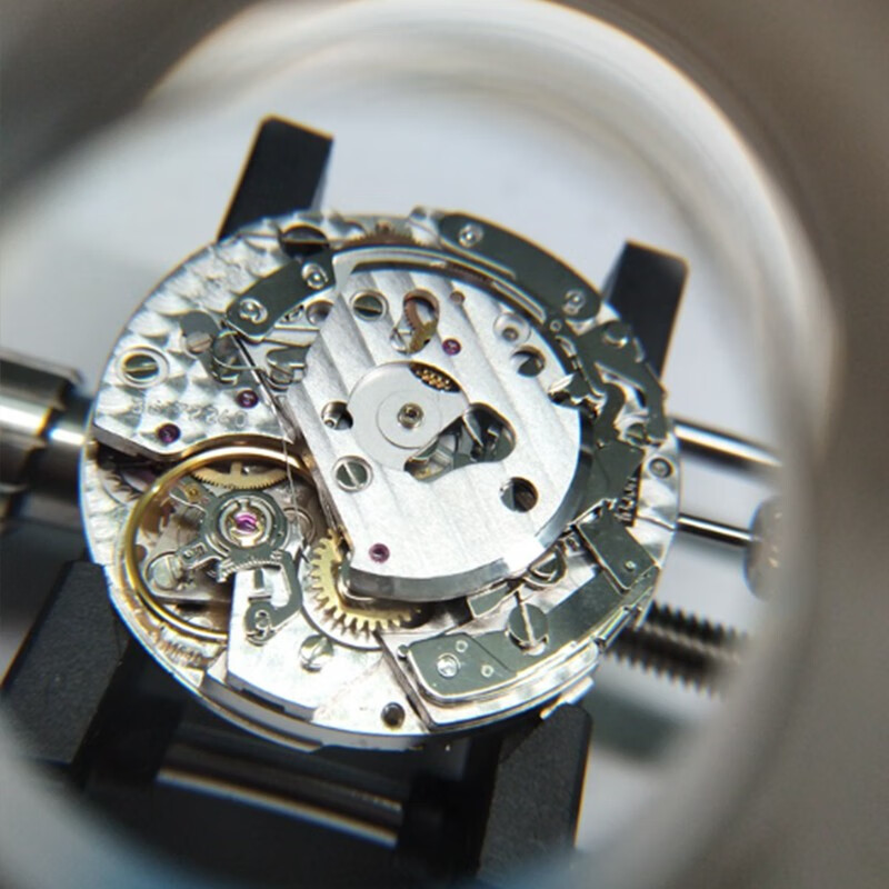 OMEGA professional watch repair shop Omega watch repair professional watch repair and luxury watch repair Replacing watch mirror Contact customer service for actual costs