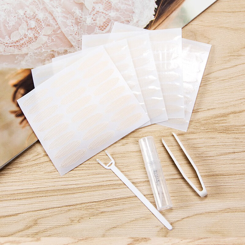 UPLUS mesh lace hollow invisible double eyelid patch (half-moon type 480 patches) comes with tools and is naturally traceless