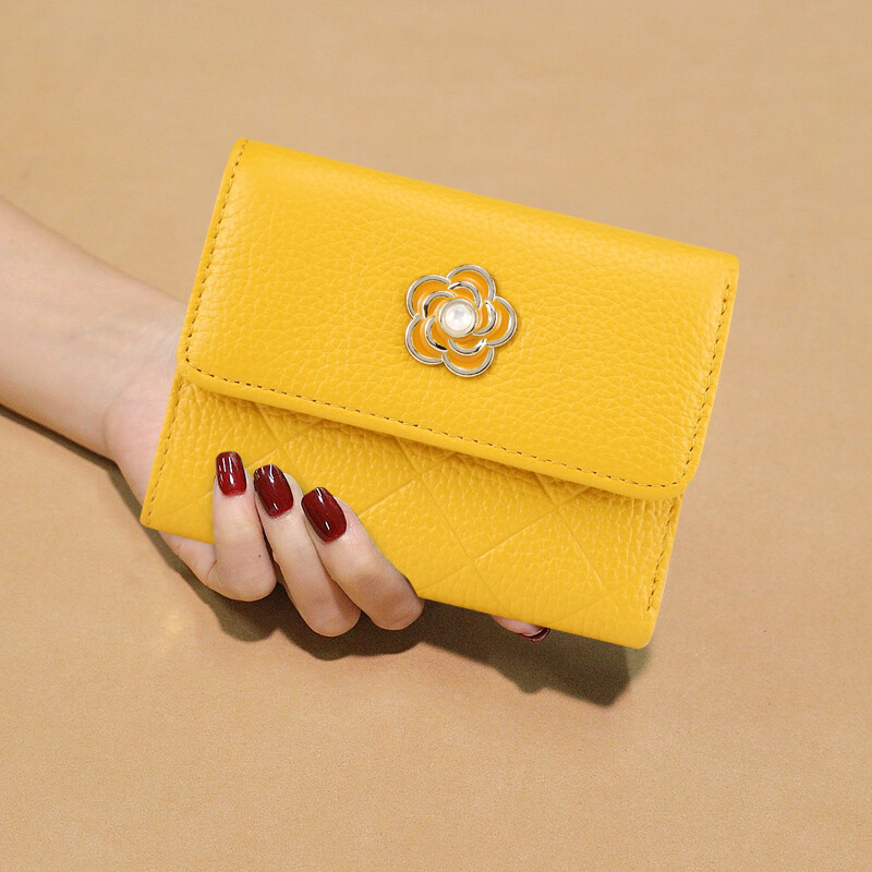 Sephoron New Year Short Folding Wallet for Women 2026 New Fashion Soft Cowhide Small Wallet Pocket Coin Purse Yellow No Specifications