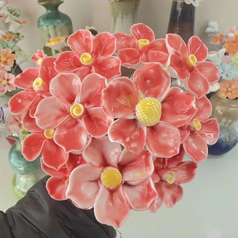 Jingdezhen handmade ceramic flower belt vase hand pinched ceramic flowers pure handmade simulation of immortal flowers 1 small vase does not include flowers