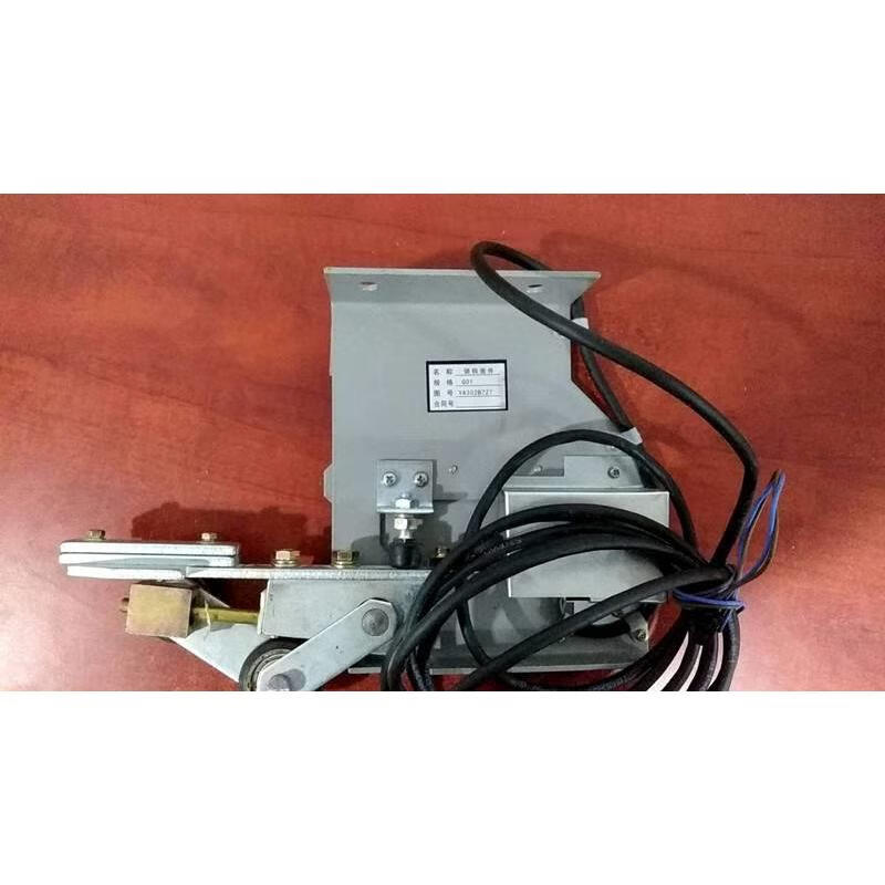 Elevator car door door lock device YA219B852 LD-M4D ZLD-M4A YA302B727G01 LD-M4B