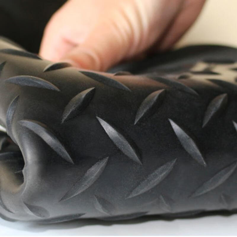 Insulation rubber mat, non-slip rubber sheet, willow leaf pattern, waterproof, wear-resistant, buffering and shock-absorbing floor mat for power distribution room, willow leaf pattern 1.5m*10m*5mm full roll