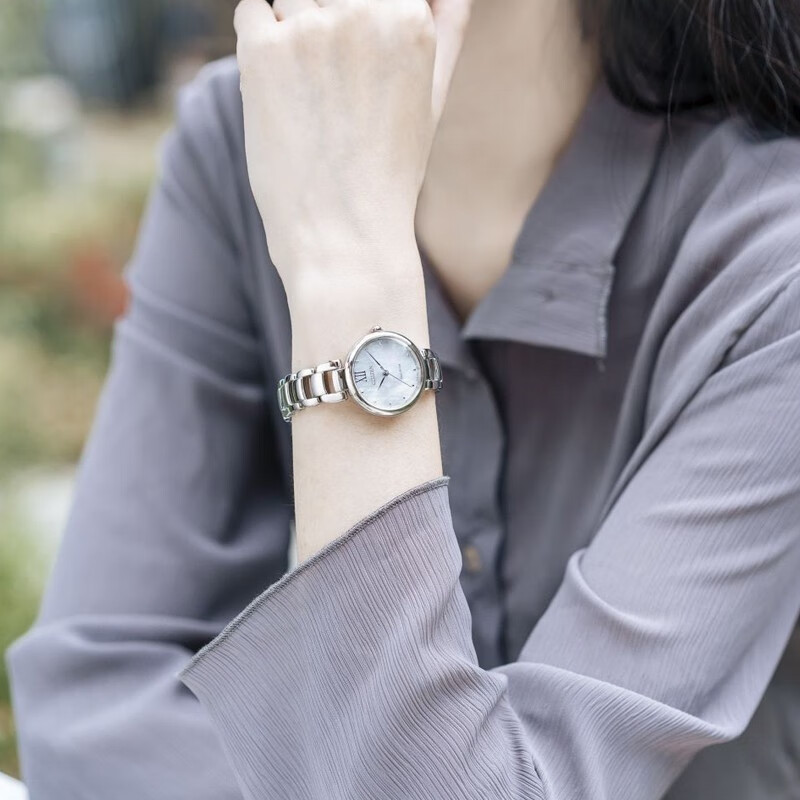 CITIZEN Eco-Drive Flower Whispering Wind Series Fritillaria Dial Simple Fashionable Trendy Women's Watch EM0530-81D