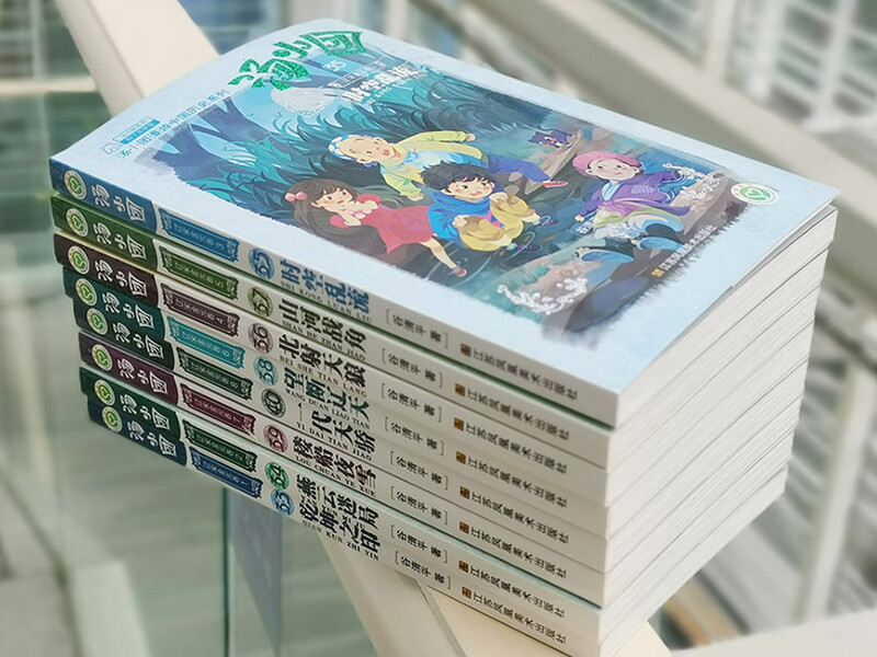 Tang Xiaotuan's Journey through Chinese History Liao, Song, Jin and Yuan Volumes (set of 8 volumes in total) Extracurricular Reading Reading Extracurricular Books