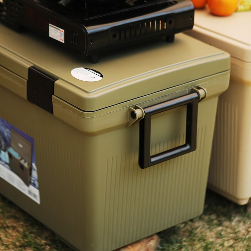 IRIS insulated box cooler car outdoor refrigerator bag portable box cold and fresh picnic stall milk coffee color holds about 20 bottles of 550ml mineral water