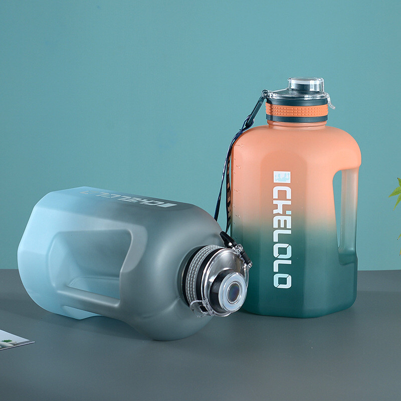 Jidaocook large capacity Internet celebrity ton bucket sports fitness male and female students portable plastic space pot big belly water cup black gradient 2200ML