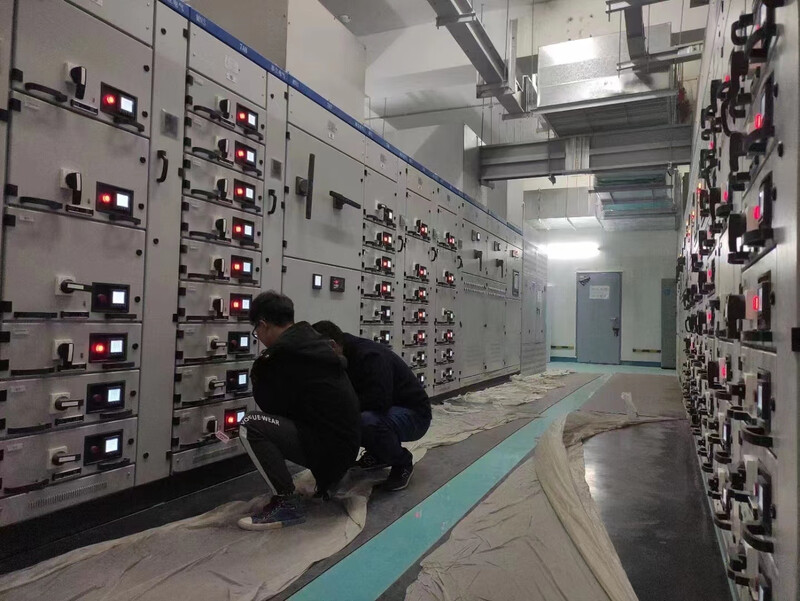 Huili's custom factory direct-selling card-type open-type current transformer opens low-voltage current transformer AKH0.66K24K36. Please consult customer service for specific model details.