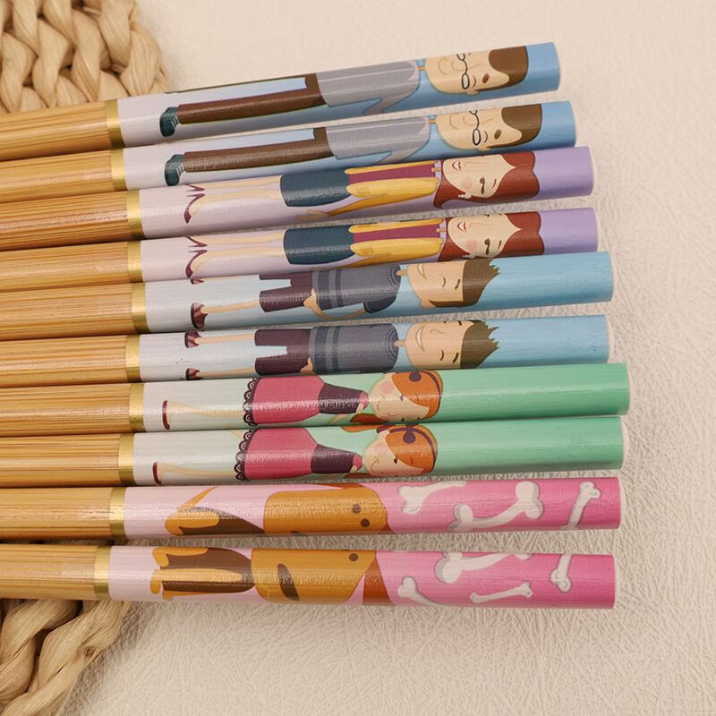 There are no high-quality chopsticks, natural bamboo chopsticks, household antibacterial wooden chopsticks, one pair for one person, separate meal chopsticks, no paint, no wax, male chopsticks tableware set