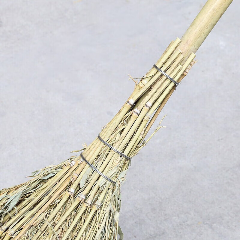 Lingxiang Sanitation Broom Broom Broom Street Sweeping Bamboo Broom Bamboo Broom Large Broom Broom High 2 Meters Bamboo Pole Style