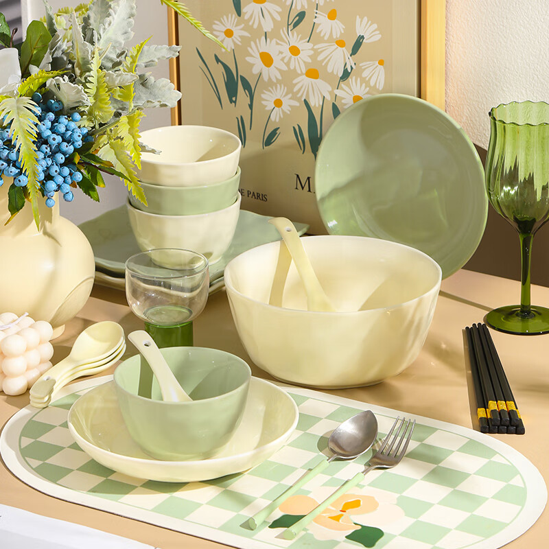 KANGMO bowls and plates new style household small fresh cream style ceramic bowls and plates complete set custard milk green 18 pieces
