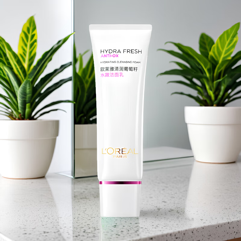 L'Oreal Moisturizing Grapeseed Hydrating Cleanser Gentle Deep Cleansing 125ml Men's and Women's Skin Care On Clearance