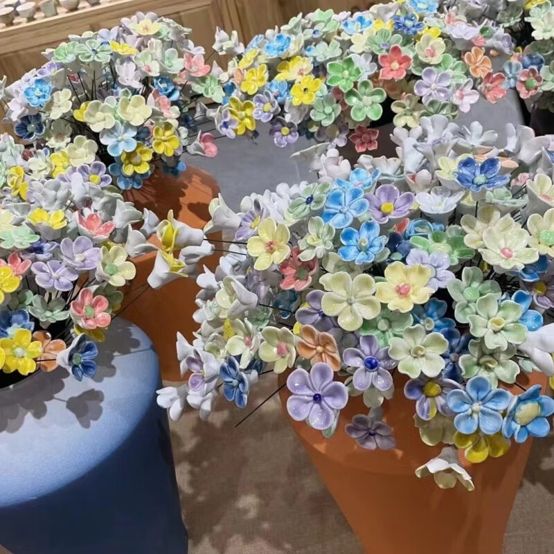 Jingdezhen handmade ceramic flower belt vase hand pinched ceramic flowers pure handmade simulation of immortal flowers 1 small vase does not include flowers