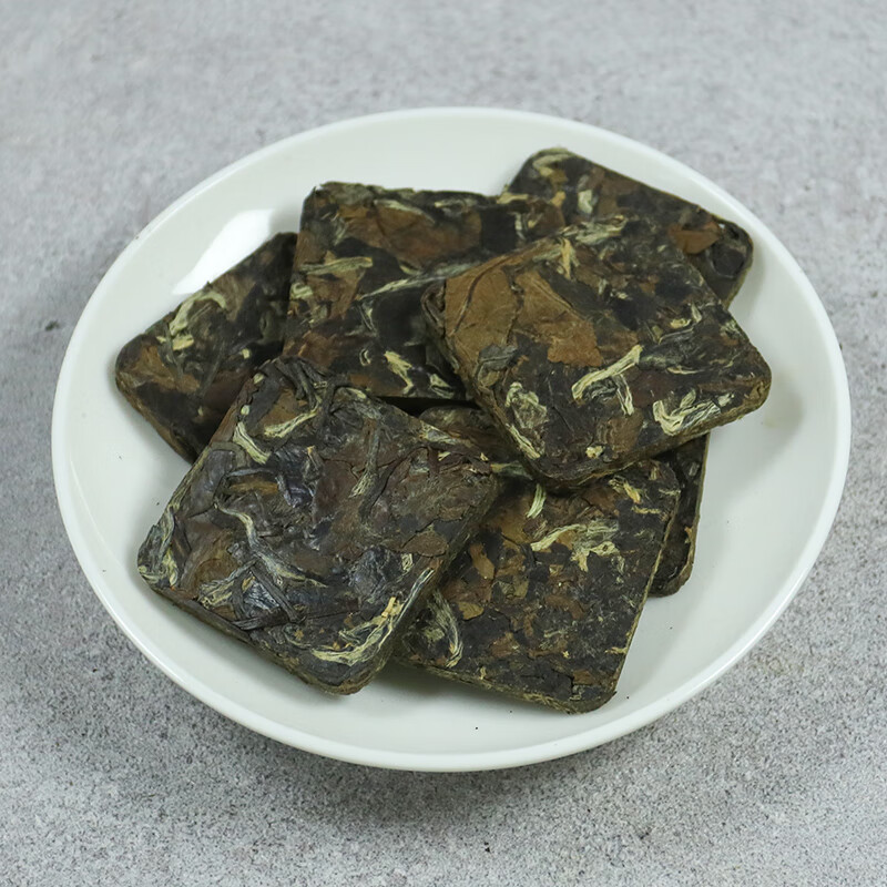Lao Geyan 2010 Fujian Alpine Old Tree Jujube Fragrance White Tea Authentic Fuding White Tea First-Class Gongmei Biscuit Tea Small Square Piece Tea