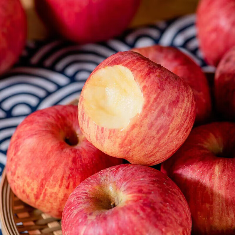 Jingdida Shaanxi Luochuan Red Fuji Apple, net weight 8 pounds, single fruit 200g+, fresh fruit, gift giving, delivered directly from the source