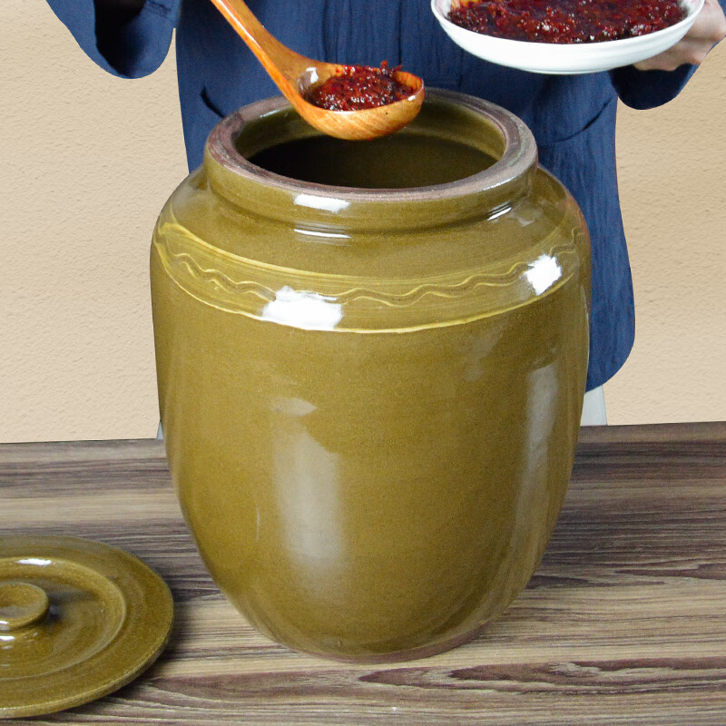Rice vat ceramic household old-fashioned earthenware lard jar high temperature resistant with cover insect-proof high-end rice bucket yellow pickle vat 26 kilograms of water capacity can hold about 20 kilograms of rice