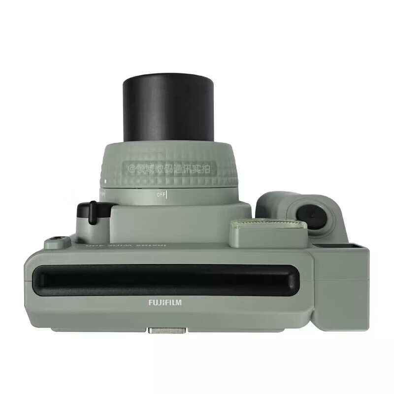 Fuji (FUJIFILM) instax Polaroid WIDE400 one-time imaging retro camera wide400 wide field of view grass wild grass green