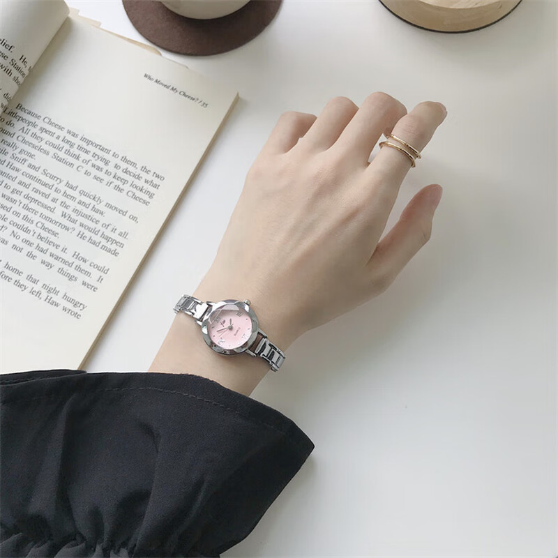 Shantou Lincun Mini Watch Women's Small and Exquisite Niche Design Bracelet Simple Temperament Student's New Thin Strap Quartz Watch Silver Strap Powder Plate (Flower Box + Spare Battery) Send Adjuster