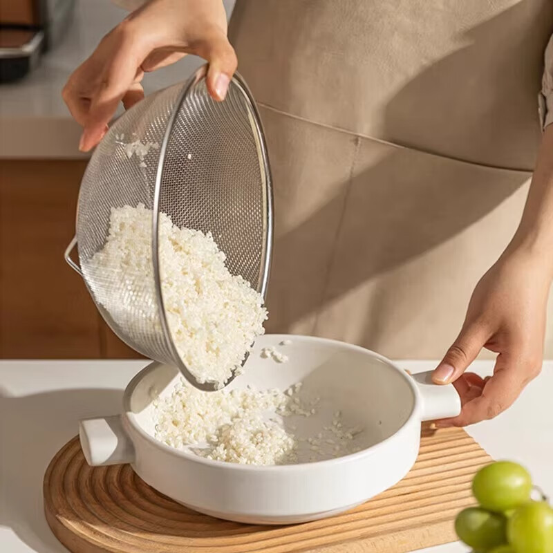 Sungsa Japanese 304 stainless steel leaky basin household double-layer rice washing sieve food-grade vegetable basin drain basket rice cleaning artifact drain basket + stainless steel basin (22cm)