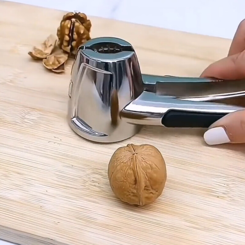 DB multifunctional walnut peeling melon seed clip funnel household chestnut opener walnut clip artifact solid red