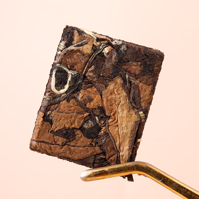 Longming Old White Tea Fuding White Tea 2018 Shoumei Square Slices Souvenir Tea 36 bags/180g