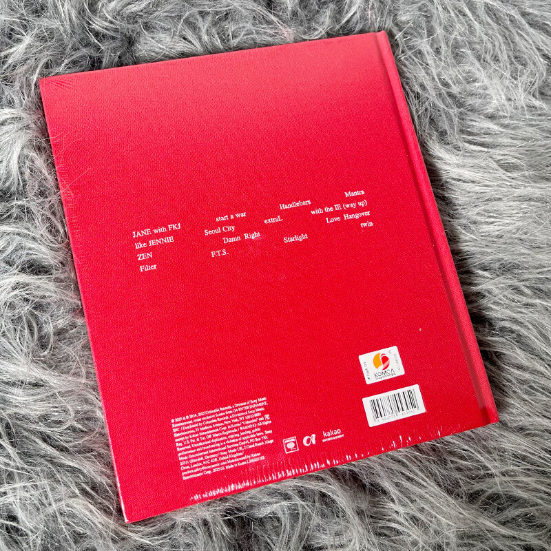 In stock JENNIE SOLO regular 1st album Ruby album pink BLACKPINK Jane red version