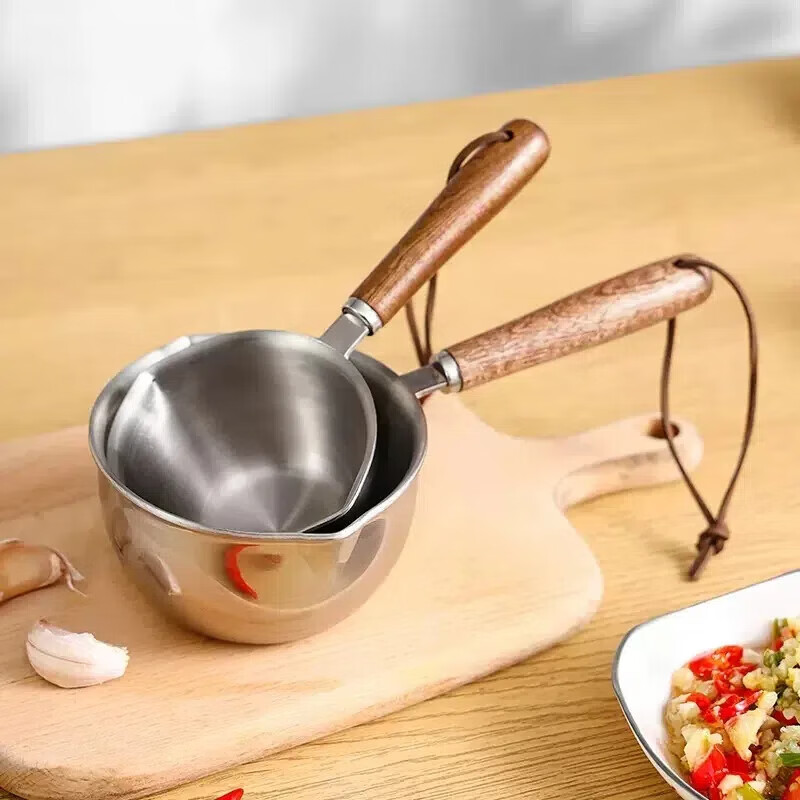 Household mini small milk pot, small pot, kitchen stainless steel hot oil pot, supplementary food pot, 300ml oil pot, 1 9.7cm