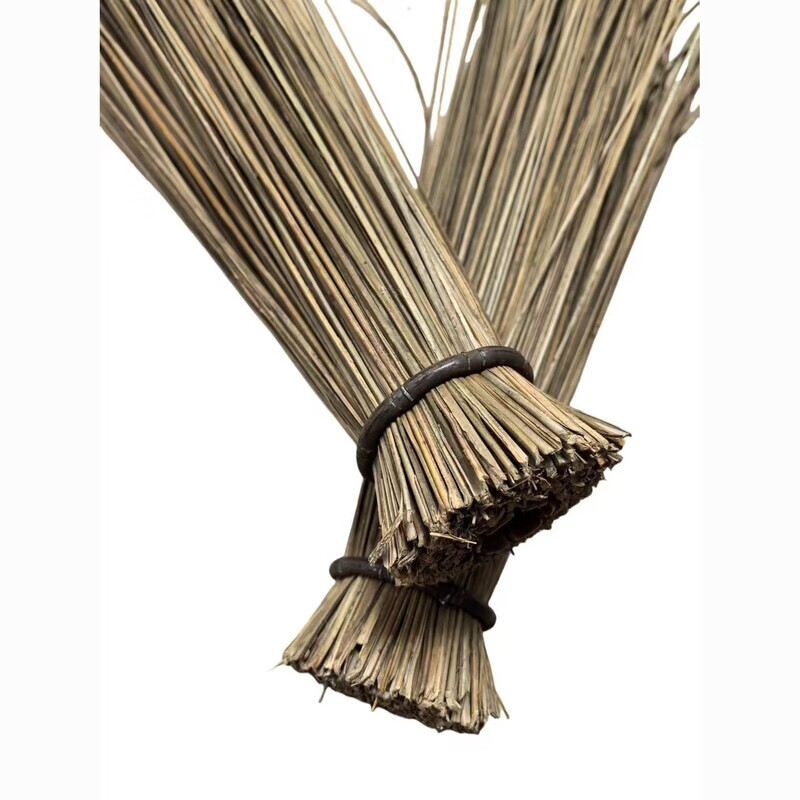 Splendens splendens big broom sweeping yard broom courtyard road cement road property sanitation worker cleaning sweeping broom round street broom (wooden pole)